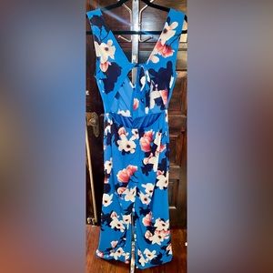 LuLu’s size medium beautiful jumpsuit